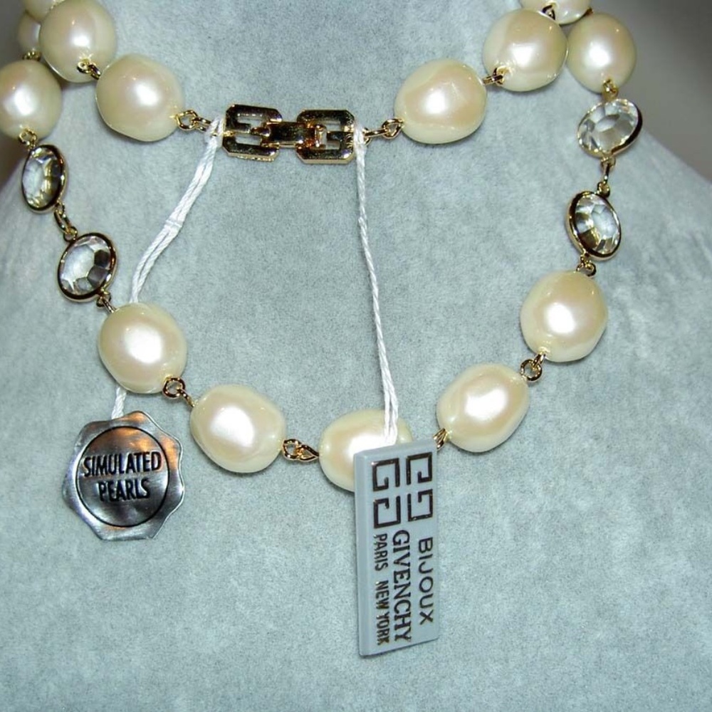 Authentic GIVENCHY Crystal Faux Baroque Pearl 24" Necklace NEW “FIRM PRICE”